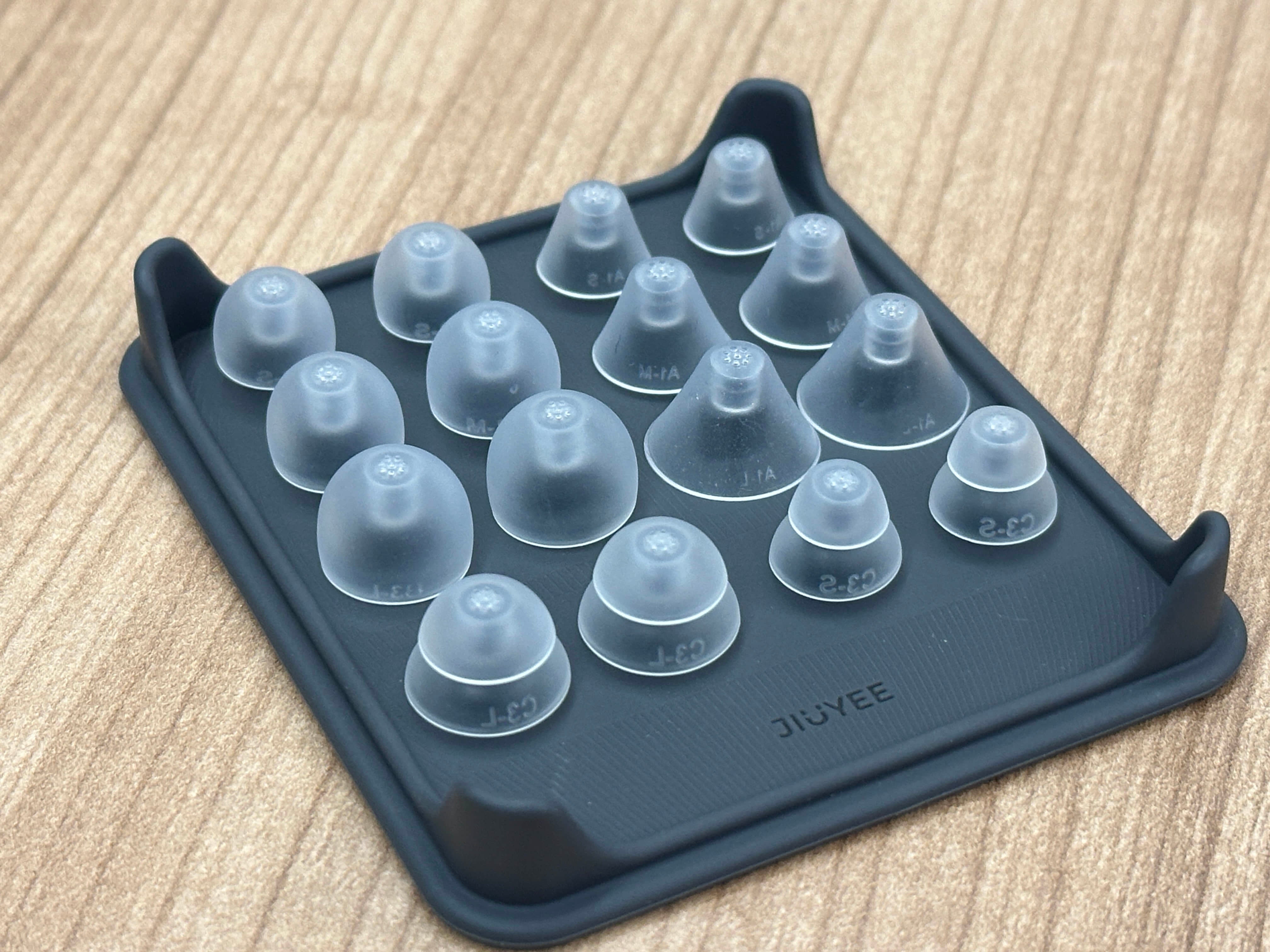 スマート集音イヤホンAI Earplus｜音楽・通話音声も増幅｜192時間使用