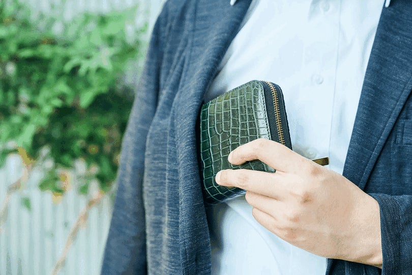 Makuake｜クロコダイルを贅沢に使用！コンパクトでスタイリッシュな2