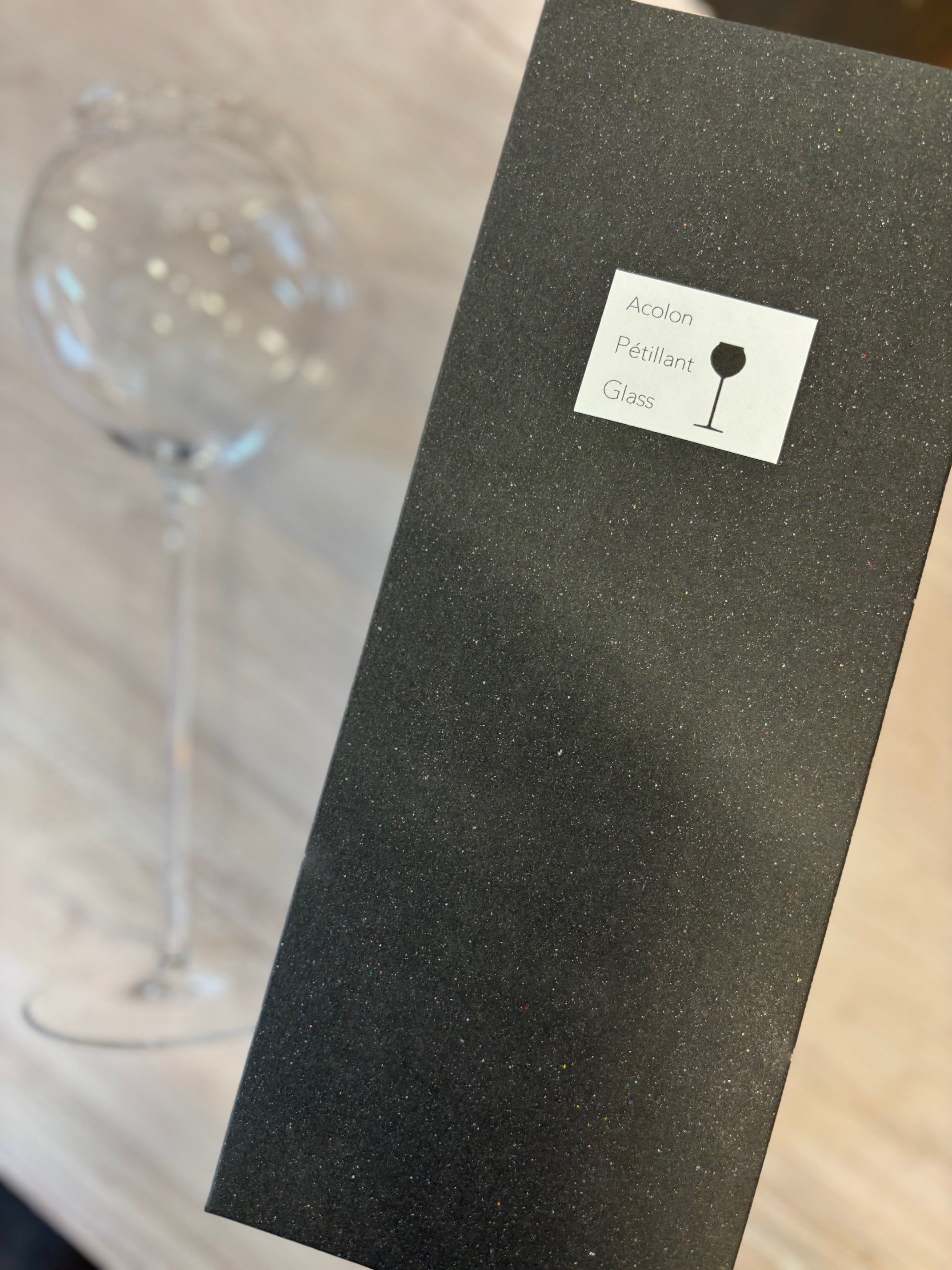 グラスで変わるワイン体験。ミシュラン北海道獲得店が手掛けるワインと