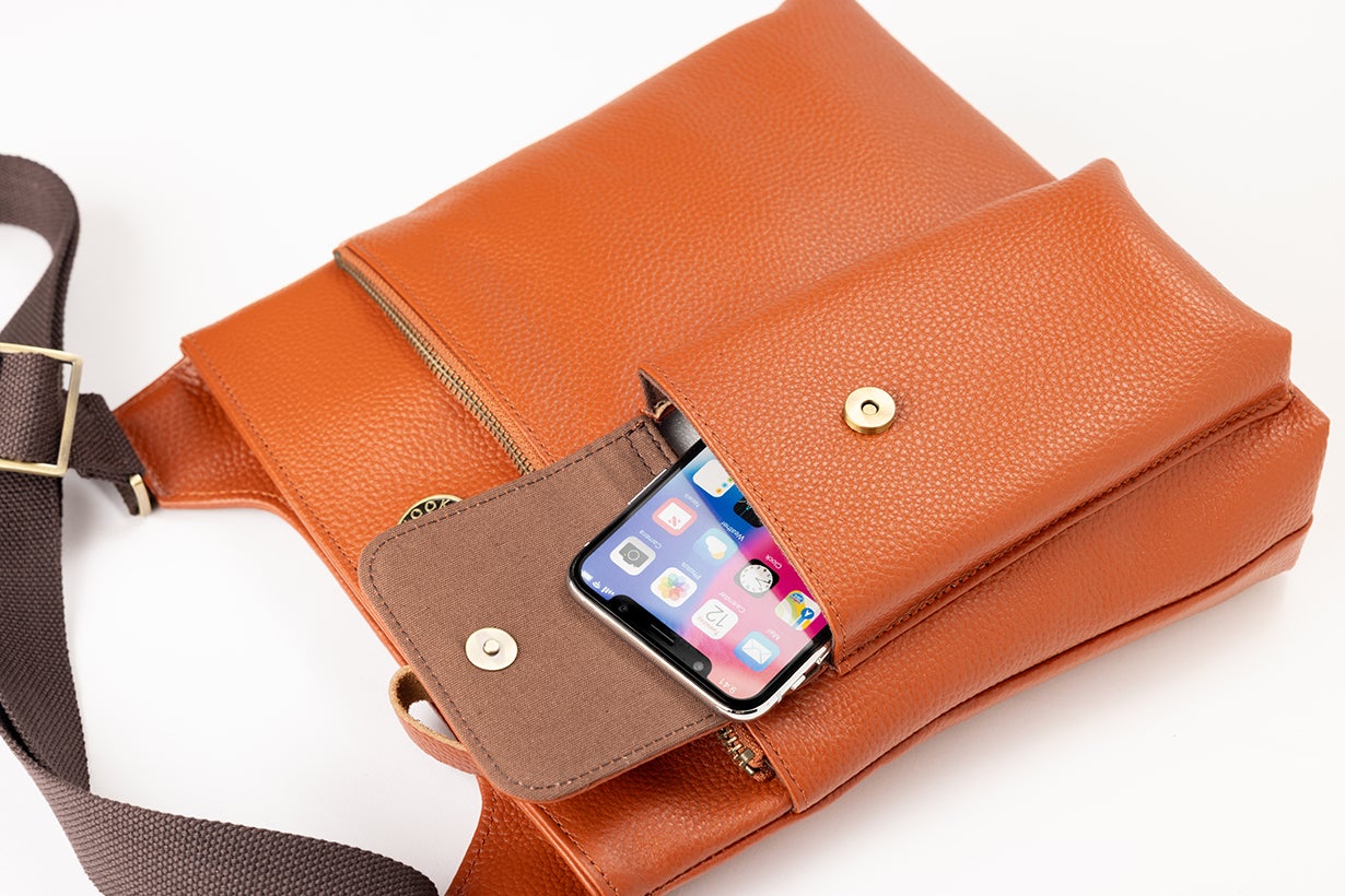 豊岡工房 スマホが取り出しやすい牛革ショルダーバッグ – Makuake STORE