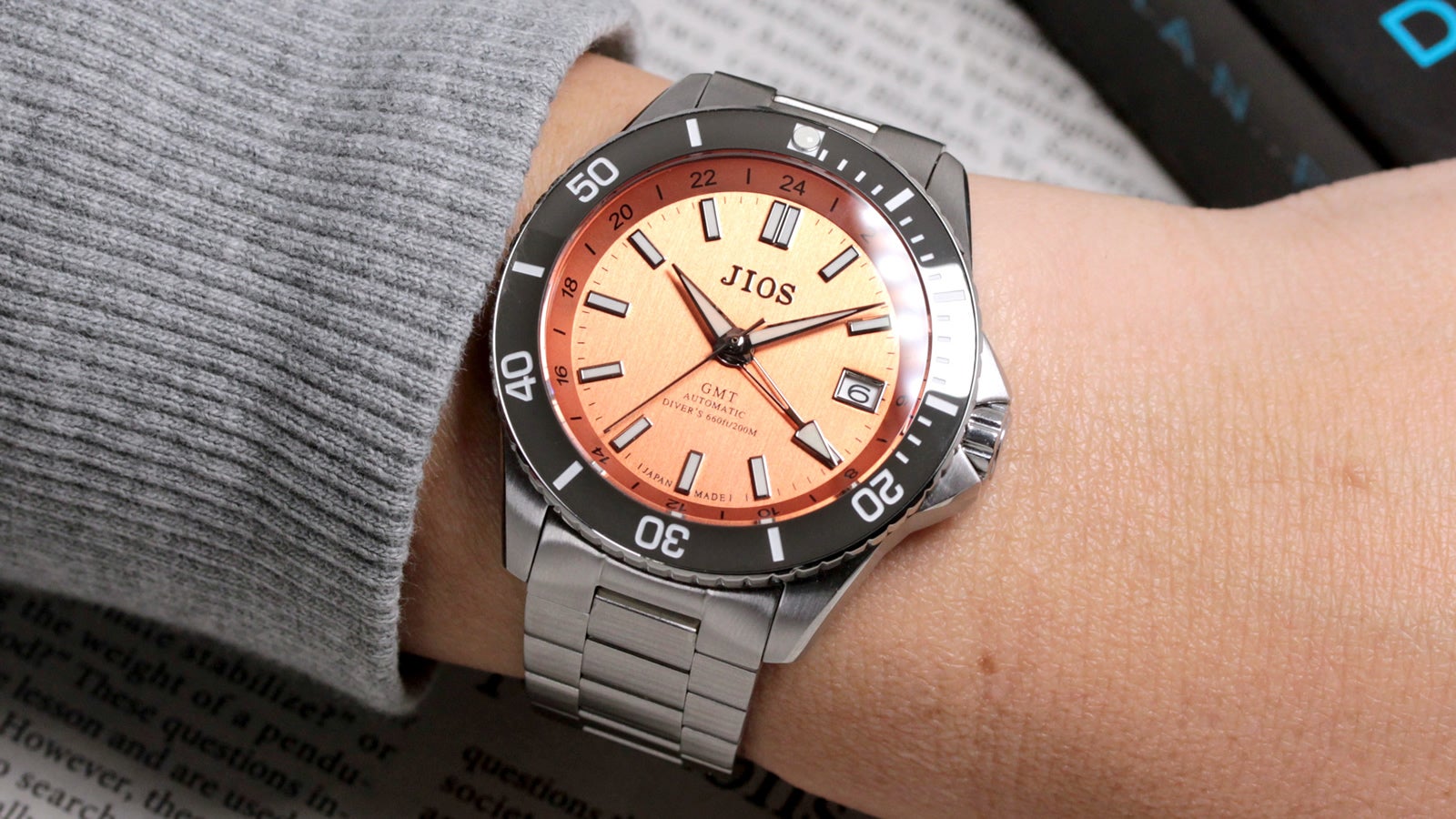 Makuake｜【GMT×200m防水】ハイスペック日本製自動巻き腕時計！地方発 