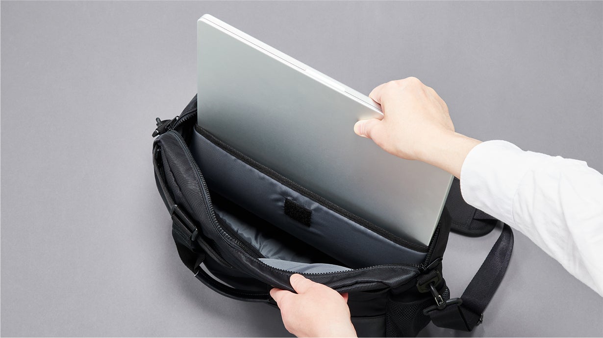 移動や通勤がラクに！肩が喜ぶビジネスバッグ ARCHIMEDES