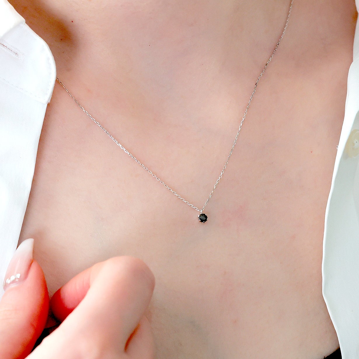 ブラックレザー ネックレス ダイヤモンド型 稀少な条件下で生まれた】宝石の王様『ブラックダイヤモンド』の