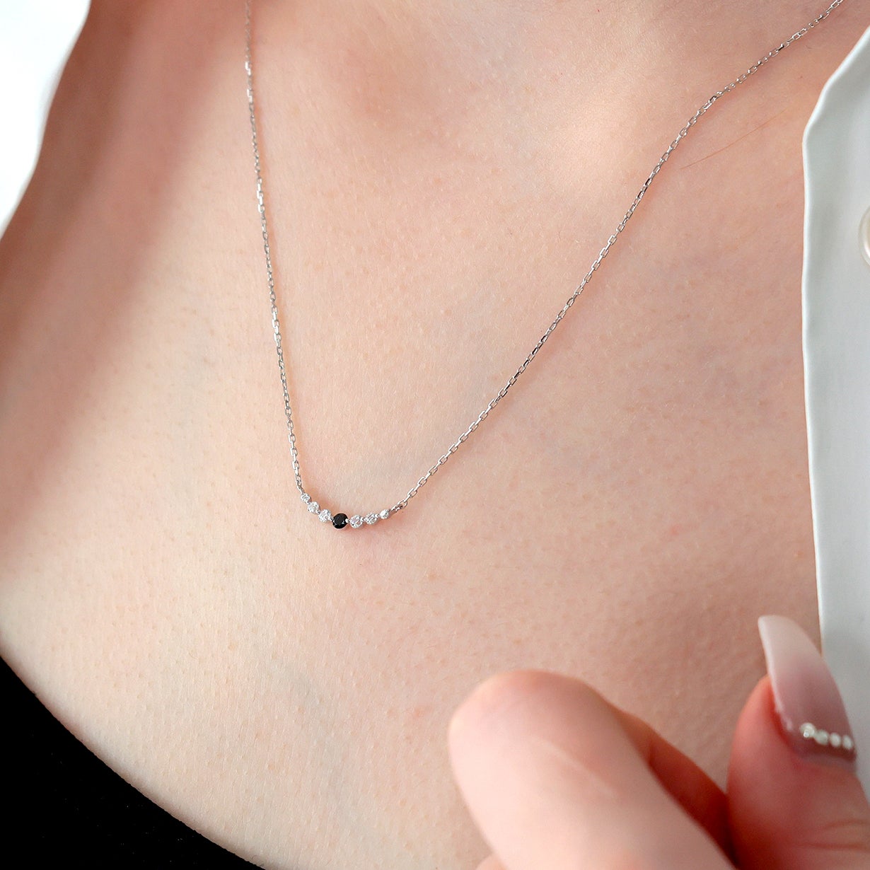 稀少な条件下で生まれた】宝石の王様『ブラックダイヤモンド』の