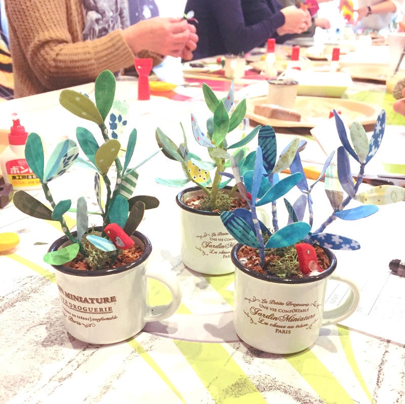 新しい手芸アート「枯れない植物・ファブリックプランツ」の