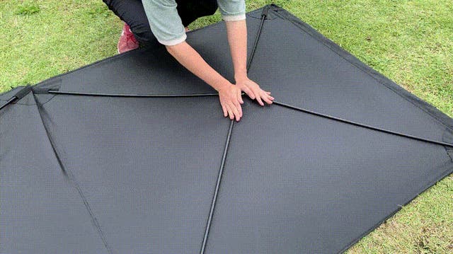 繋がりは無制限！ファスナーで簡単に取り外せる分離型アウトドア