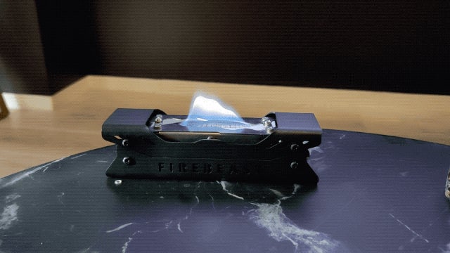 鼻毛を簡単1秒カット！純チタン製ミニハサミでいつでも楽々エチケット