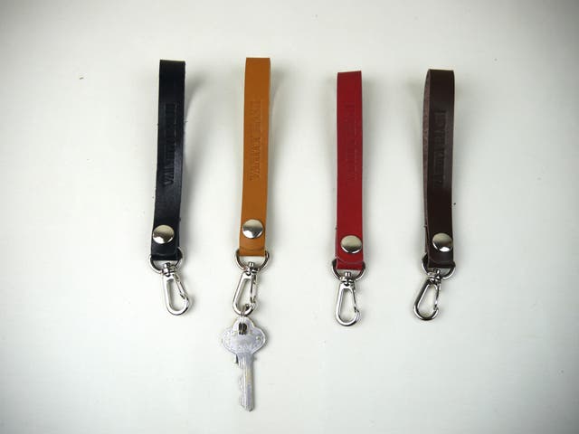 EGAL ハンドバッグ 2way ベルトデザイン 錠前 南京錠 レザー レッド 