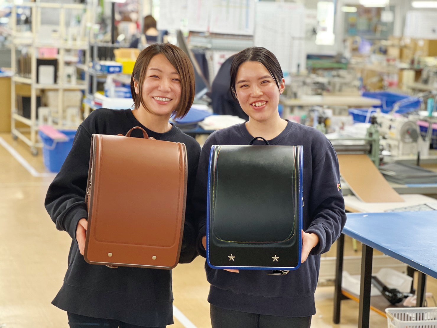 福島発！創業50年、ララちゃんランドセルが匠の技で作る【防災用具入り