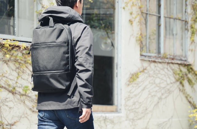 3Dプリントで背中形状を再現。体に優しいリュック「SEAL