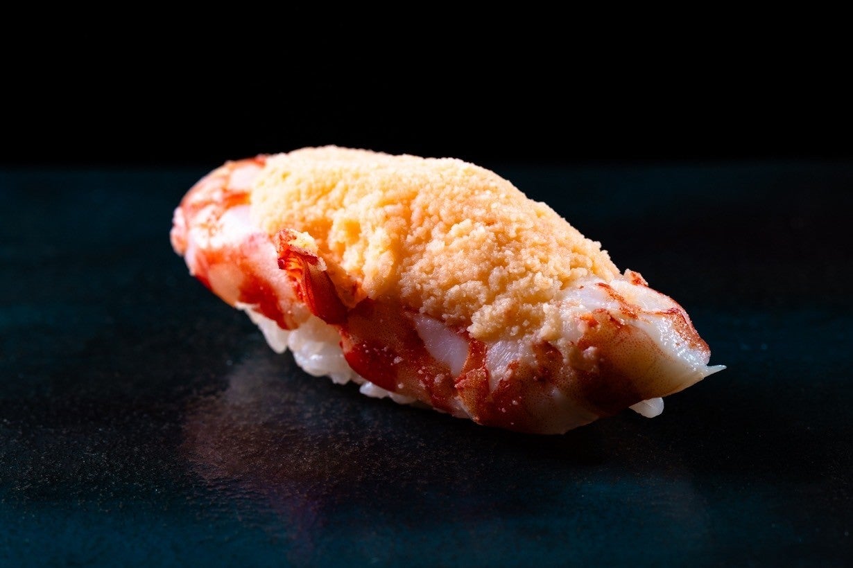 ミシュラン掲載店】麻布十番の名店出身の大将が握る「すしさとる」が