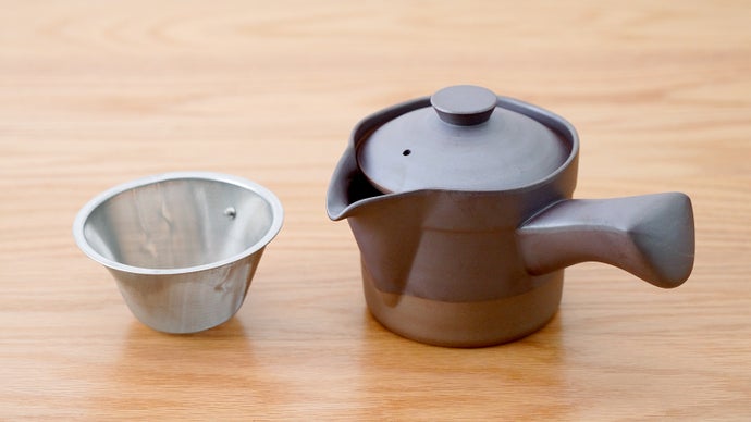 魔法の茶こしでさらに美味しく!波佐見焼のコーヒー急須