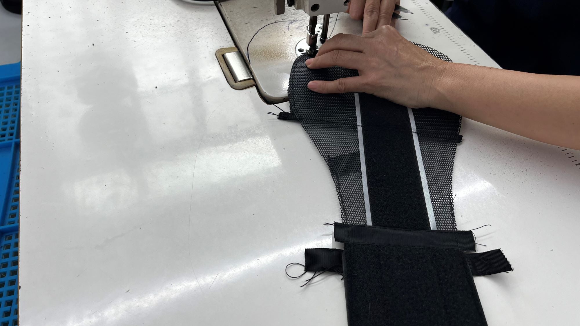 Makuake｜滑車式骨盤ベルト専門メーカーの新発想。洋服の上から着ける