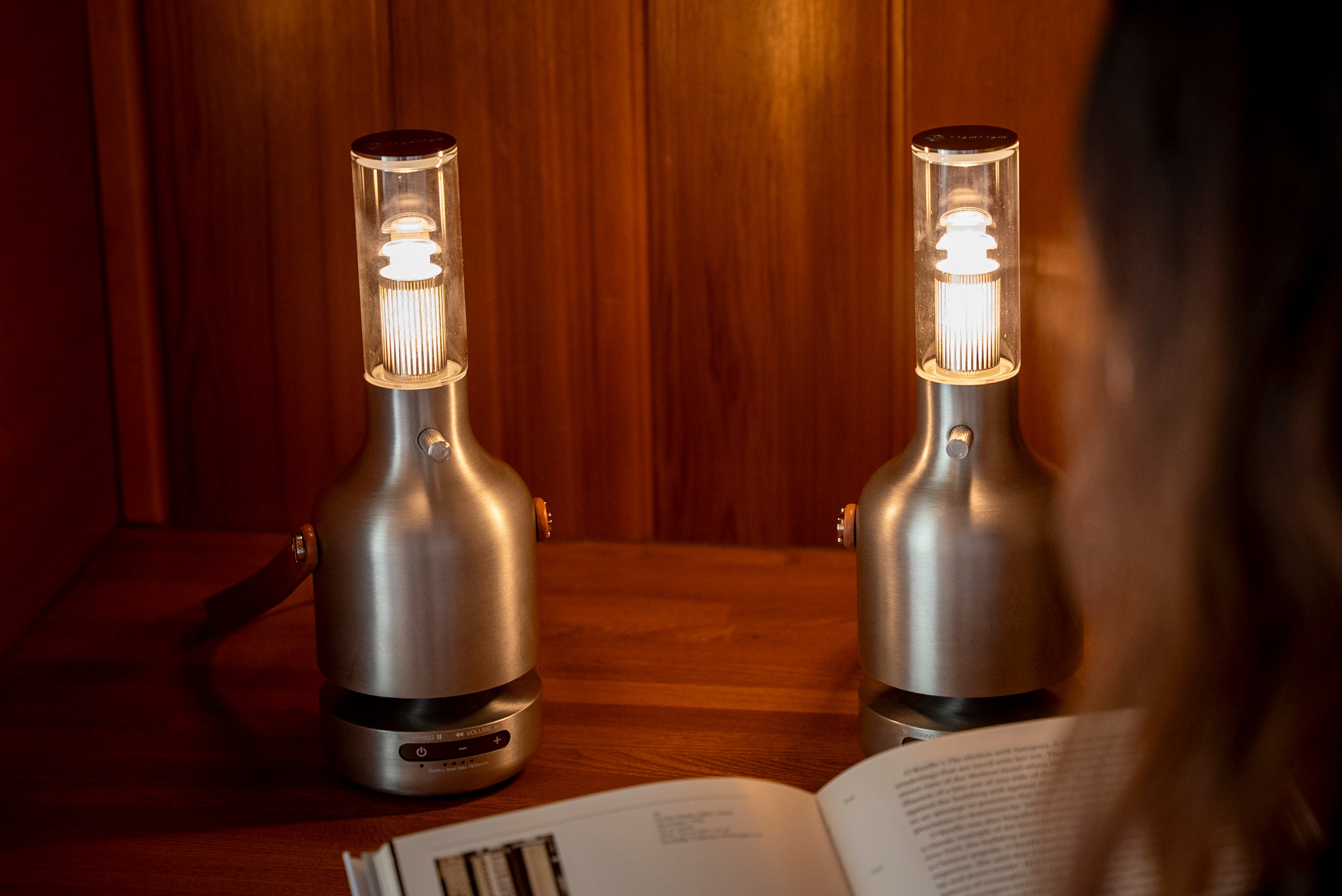 これぞ究極】防水、調光、給電機能搭載。持ち運べるアルミ製