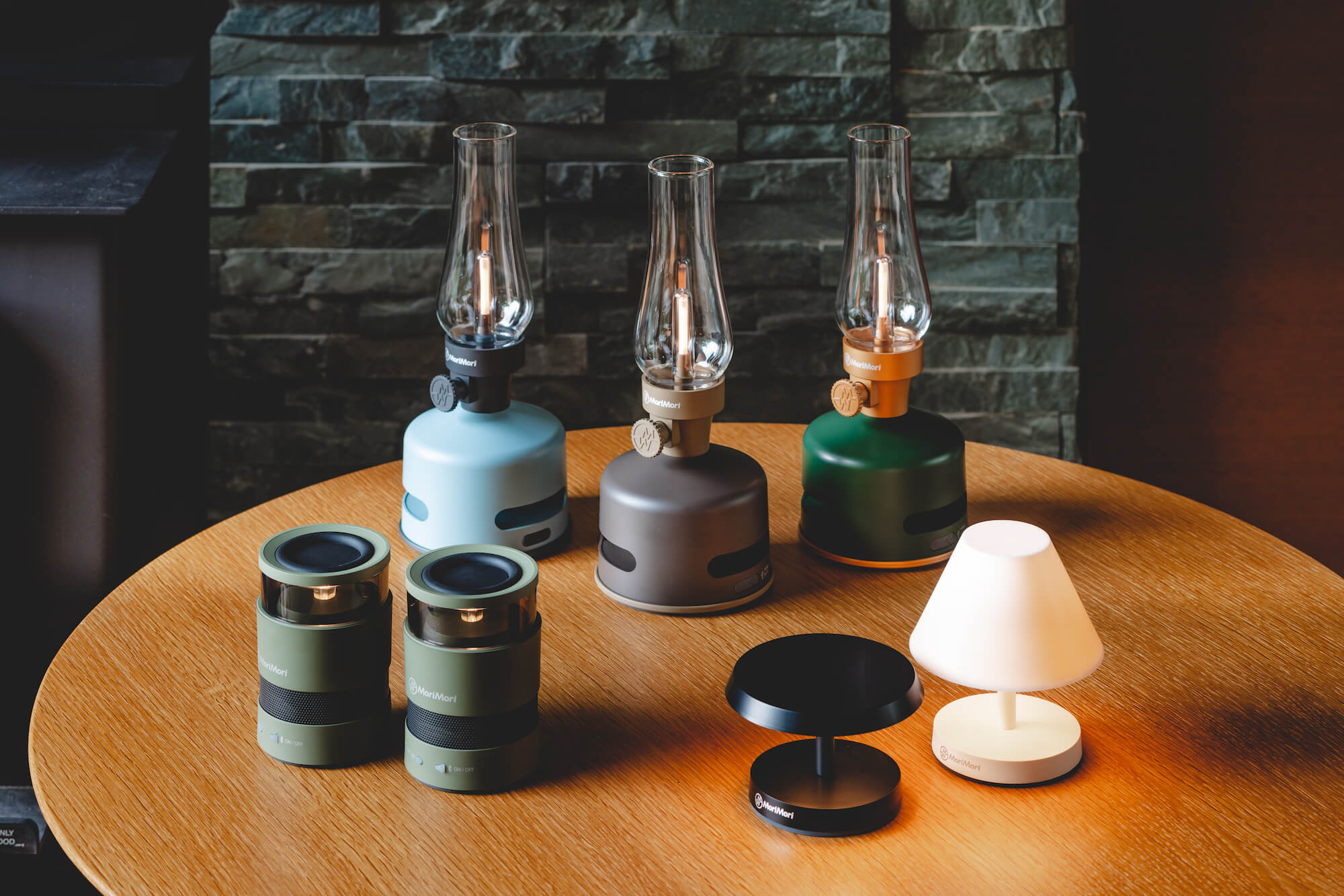 これぞ究極】防水、調光、給電機能搭載。持ち運べるアルミ製ランタン