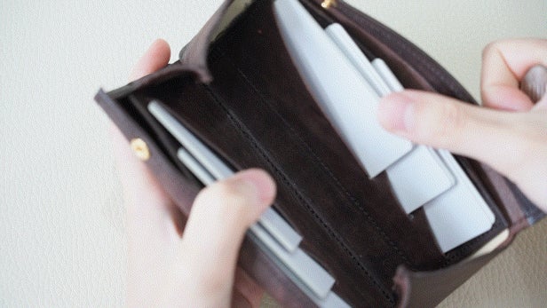 【makuake】 レザー 長財布 豊富なポケットで収納上手に。技術認定試験1級の職人が監修した