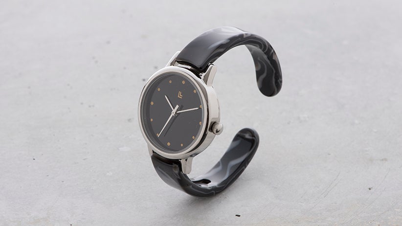 第2弾先行販売！鯖江発の着け心地の良いバングルウォッチに小ぶりな