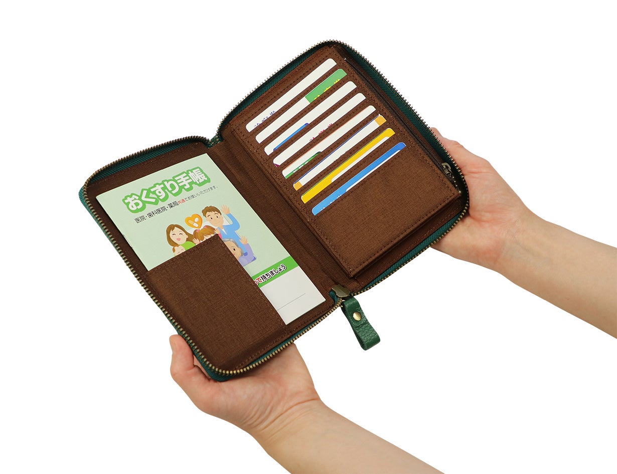 牛革ノート日本旅行手帳--にーこアンドまーと様 日本製コンパクトなのに大容量！まとめて収納出来る便利な、本革お薬