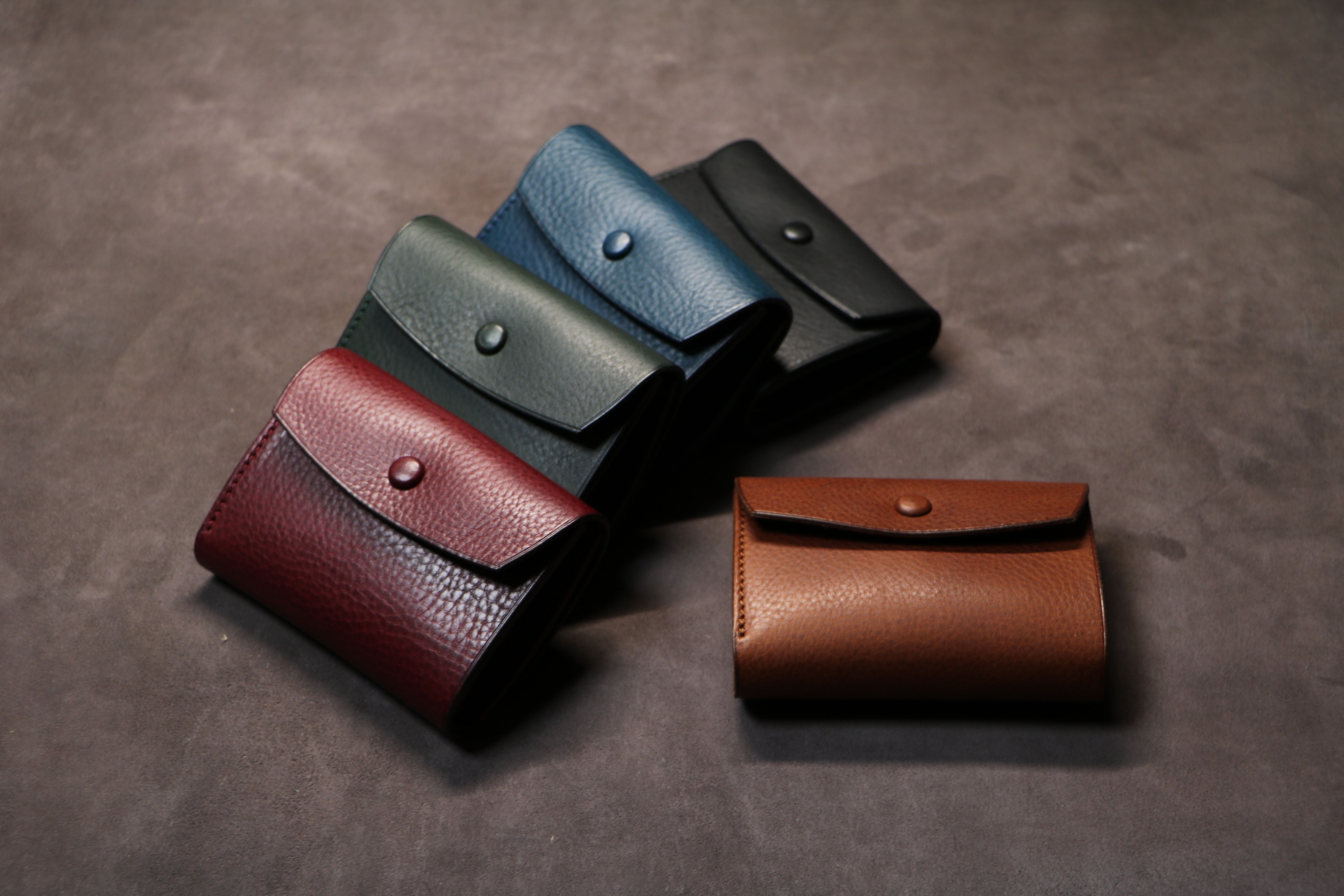 五感」がよろこぶ。イタリア産牛革で美しく仕上げた、手のひらサイズ