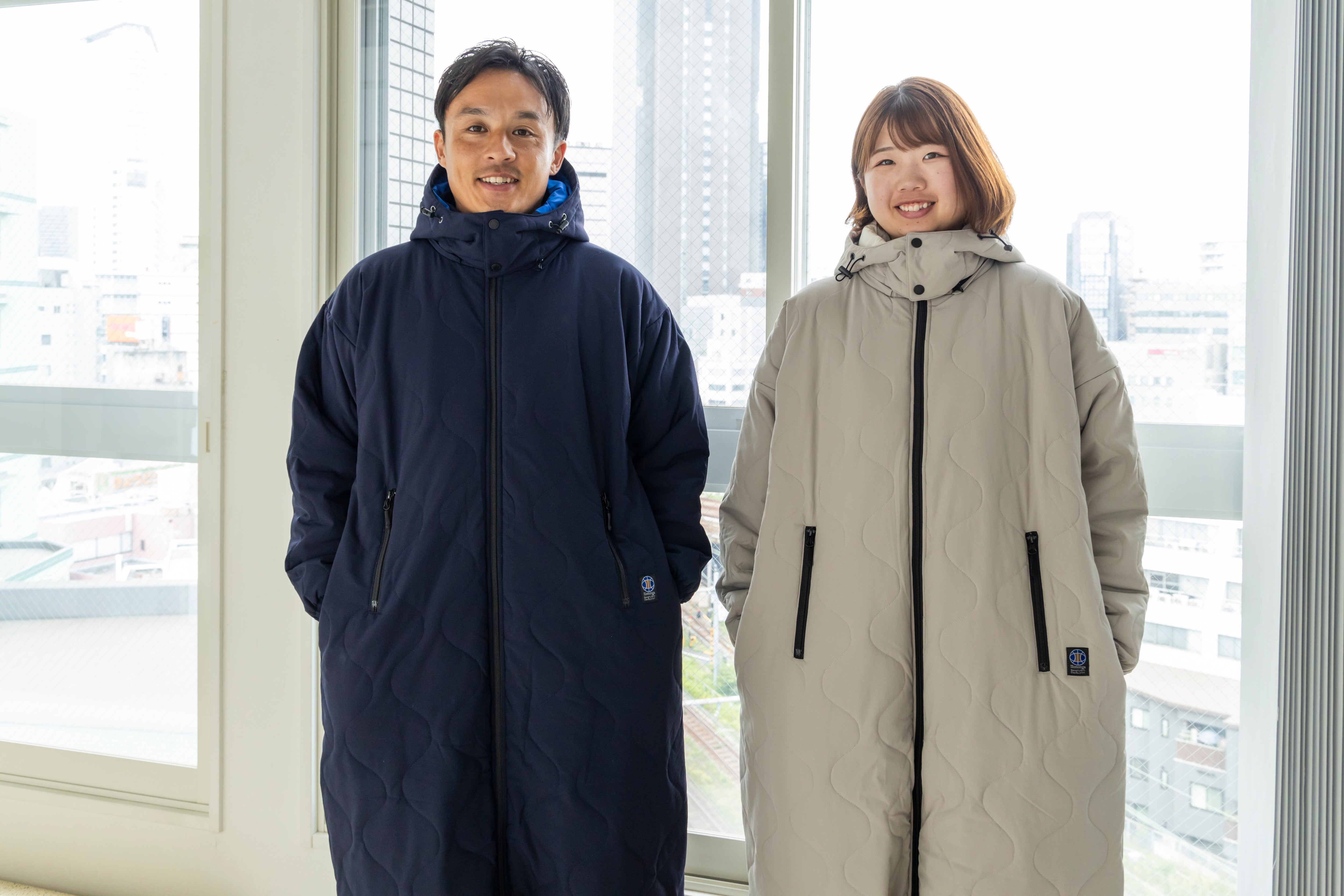 新品未使用　新作　着る寝袋　モモンガ　第4段　XL 未来の暖房服】着てすぐぽっかぽか！可動性が進化、足元も充実