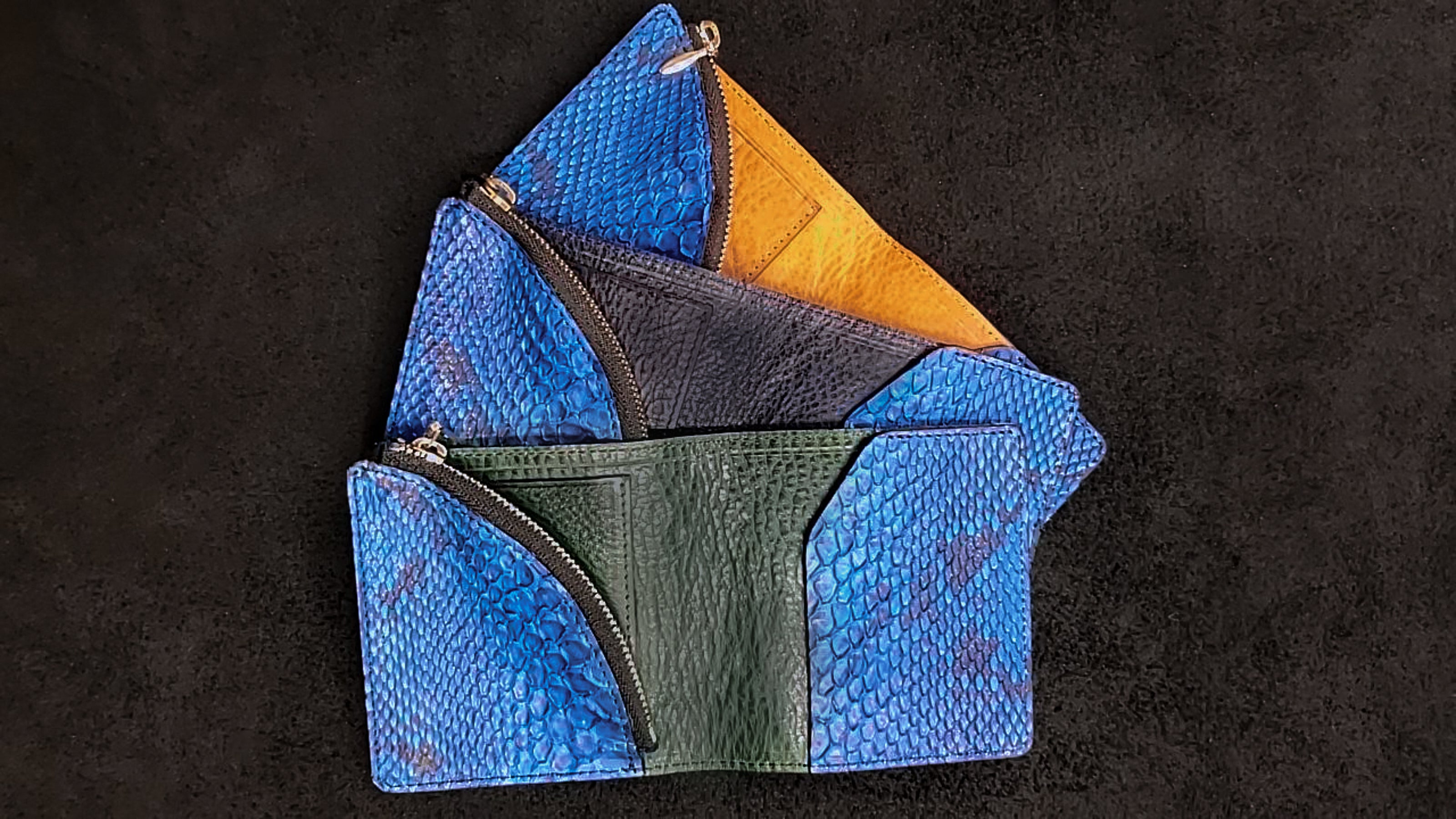 moyuku様　COLE HAAN 編み込みデザイン 長財布 水色　ブルーグレー Blue-art ブルーアート｜ラウンドファスナー長財布【キリコ
