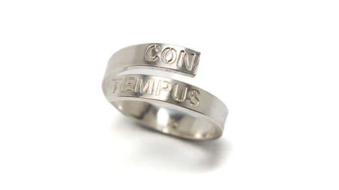 コンテンポラリー・ジュエリーの魅力を届けたい！「Contempus」立ち