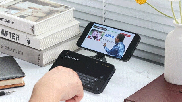 2台のスマートフォンユーザーのために独特開発の究極のソリューション