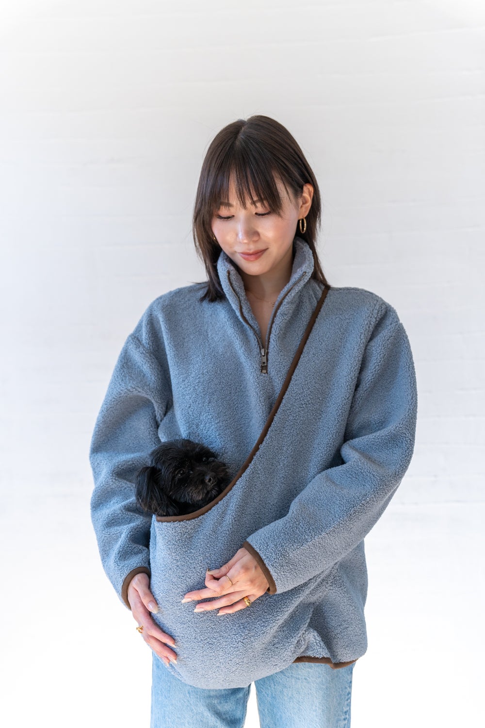 カンガルーポケット】愛犬がポケットに入るお洋服 コミュニケーション