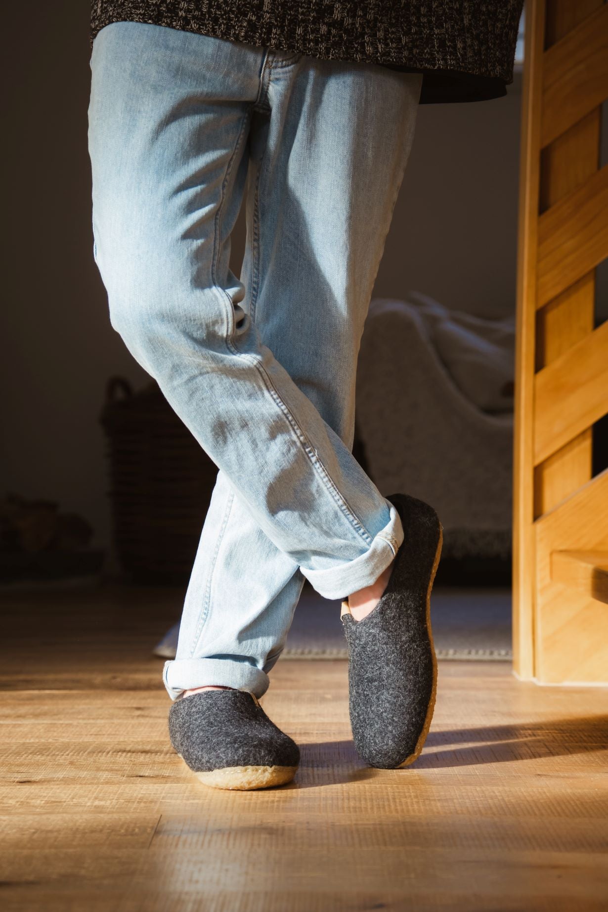 羊毛100％オールシーズン足元快適！】軽い外履きにも！究極のルーム