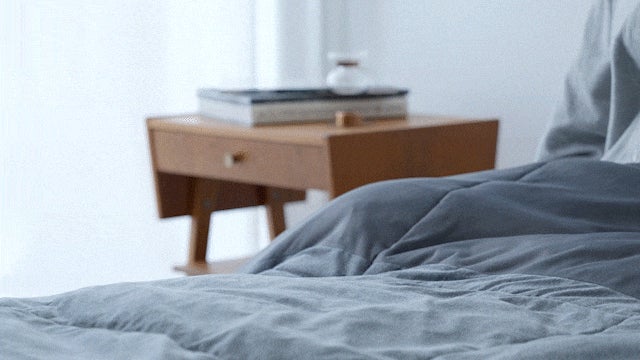 3年連続1億円】真冬でも1枚でOK。宇宙服素材×遠赤外線