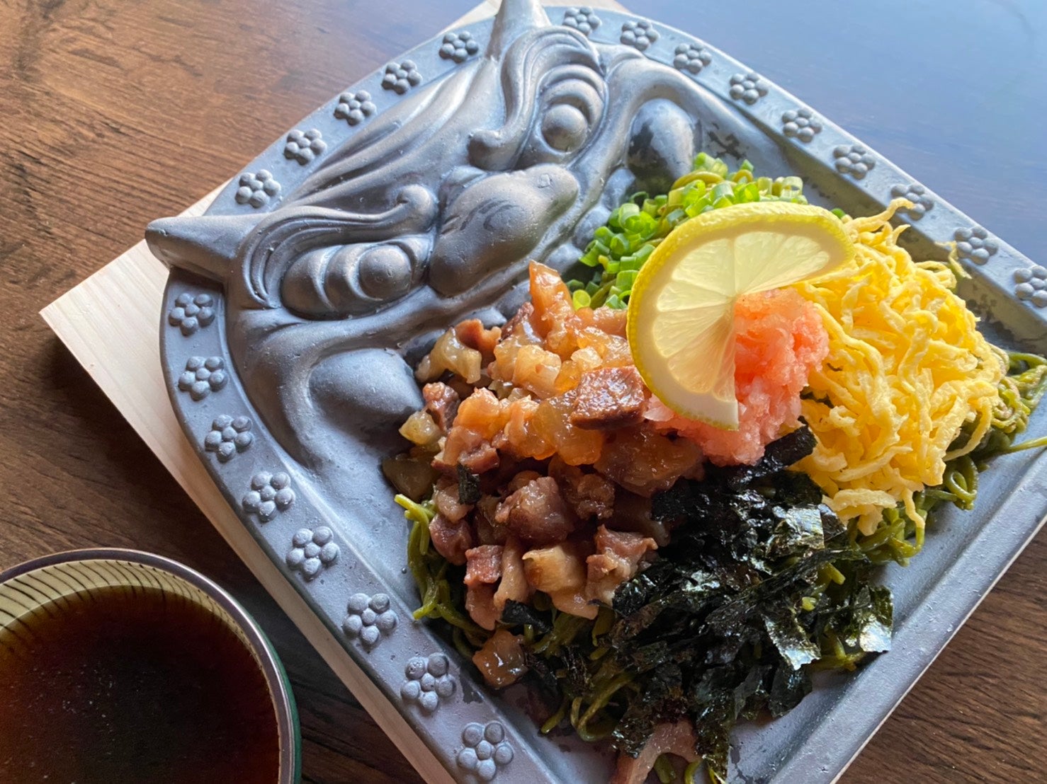 福岡の伝統工芸を食べて応援！≪城島鬼瓦≫プレート付きの本格鬼焼き瓦