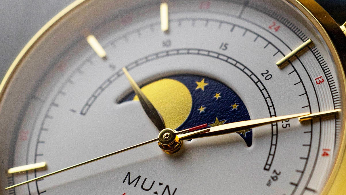 月と宇宙の浪漫を魅せる】スイスの伝統とフランス美学が調和したムーン