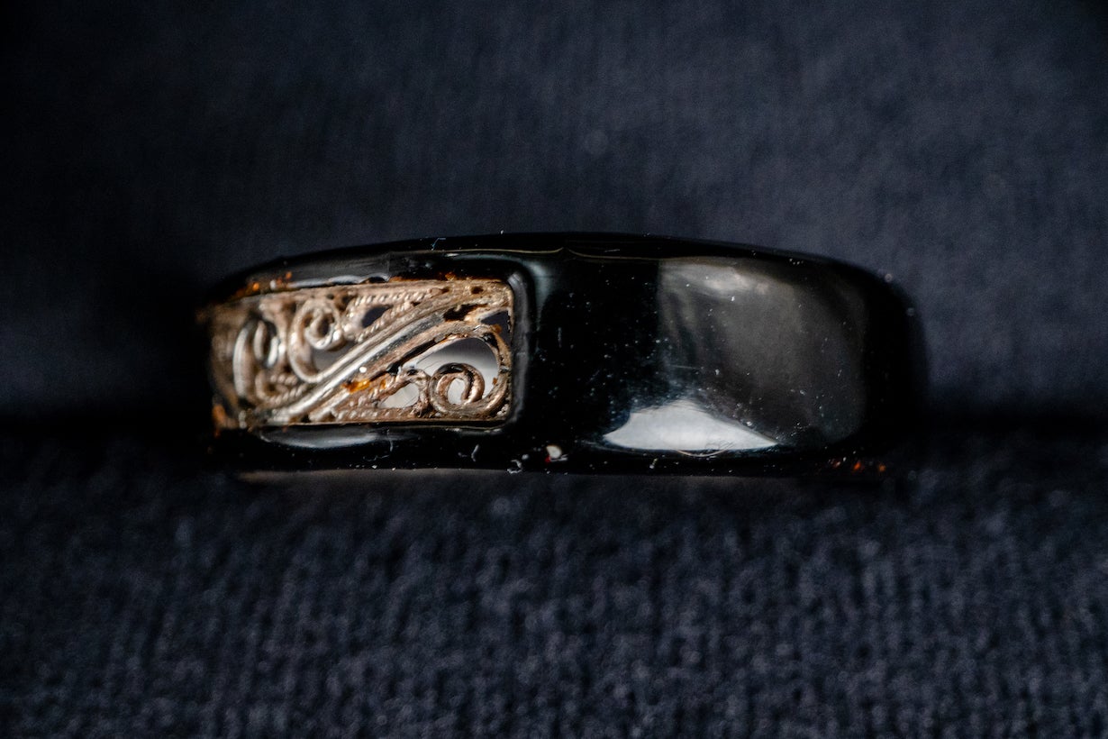 第2弾】経年変化で世界に一つだけの色合に育てる「銀線細工×漆リング