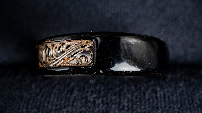 第2弾】経年変化で世界に一つだけの色合に育てる「銀線細工×漆リング