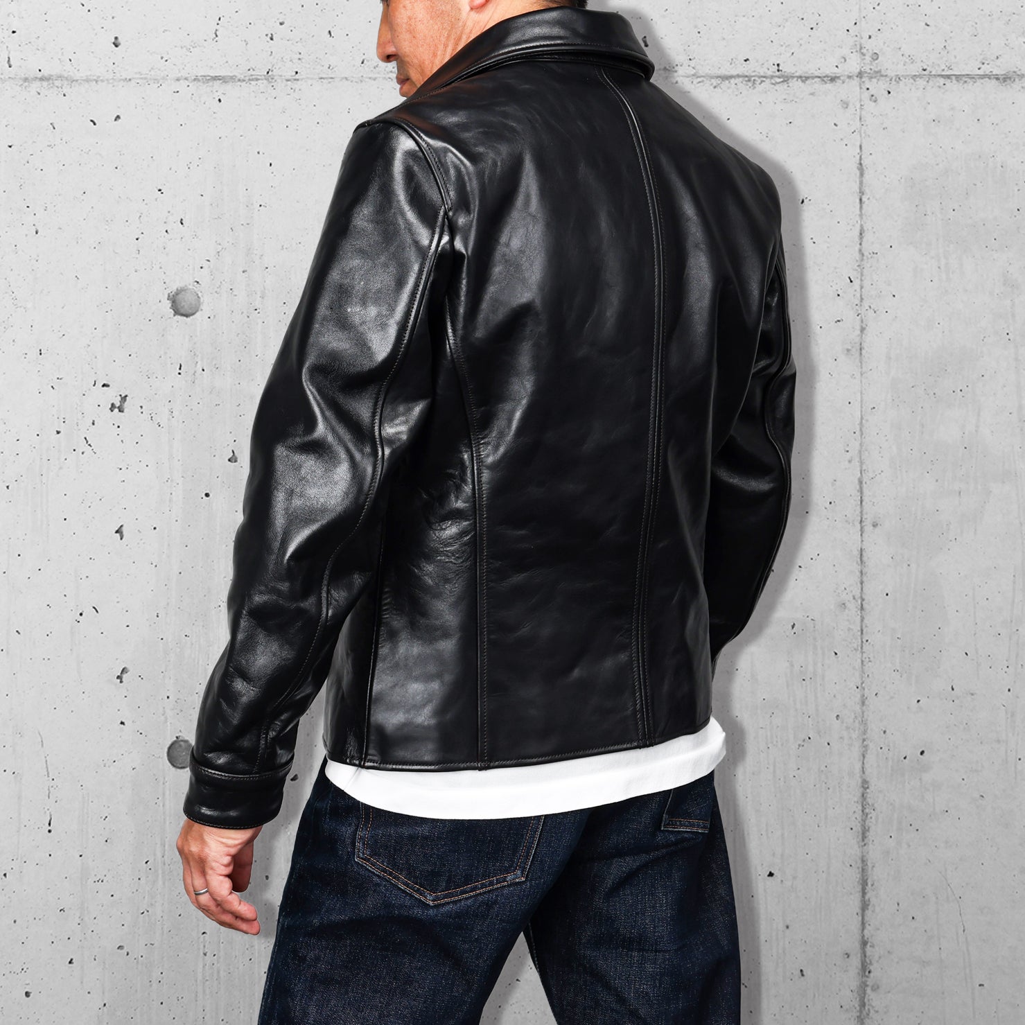 レザーコートのツートップ！カーコートと双璧を成すドライビングコート