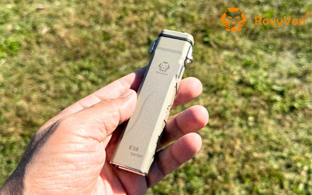 ROVYVON Angel Eyes E30（MAO Limited） 懐中電灯 超広角×高輝度7500K