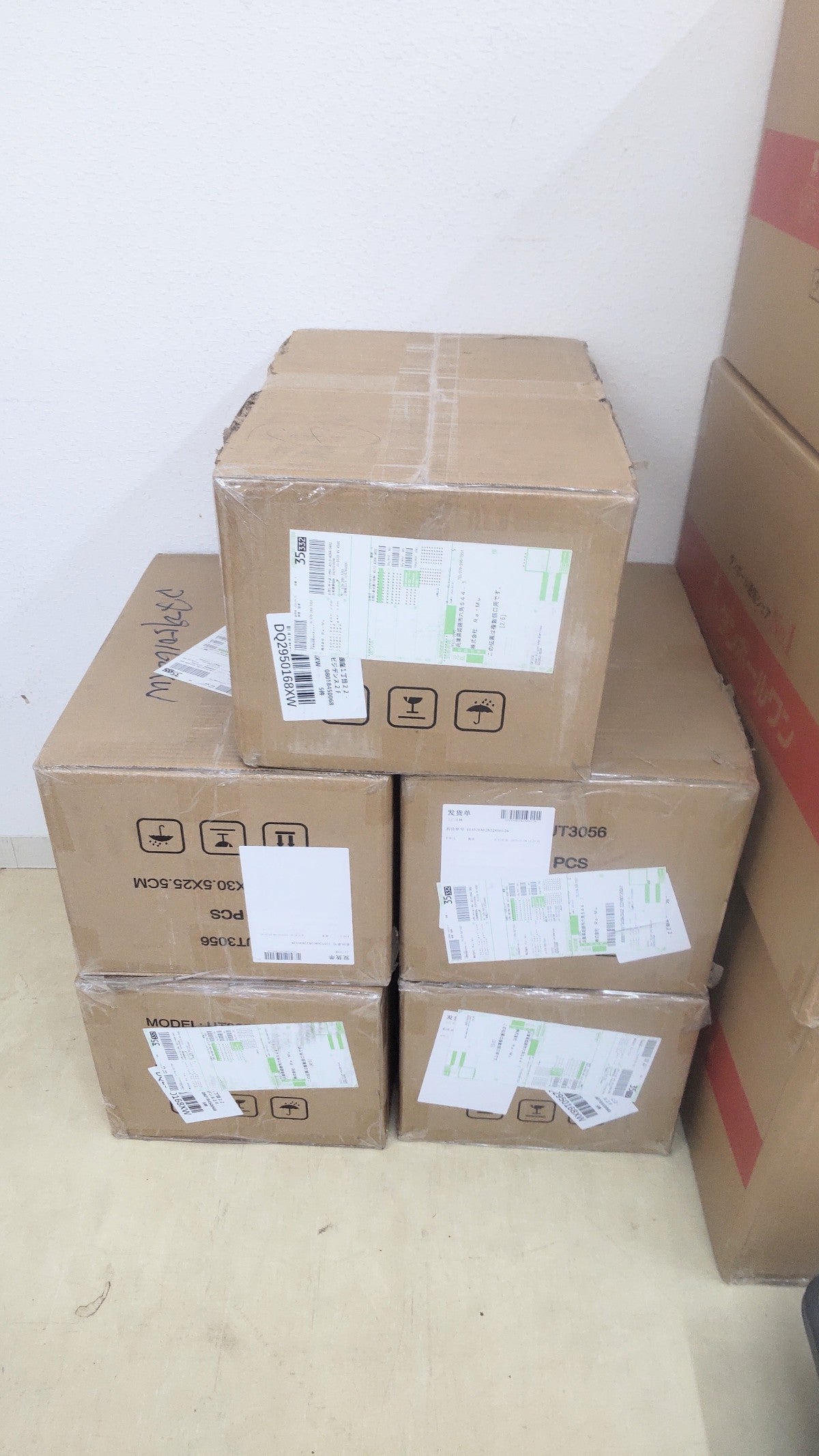 Makuake｜【捨てないカイロ】ぬくもり分け合えるマグネット付き超