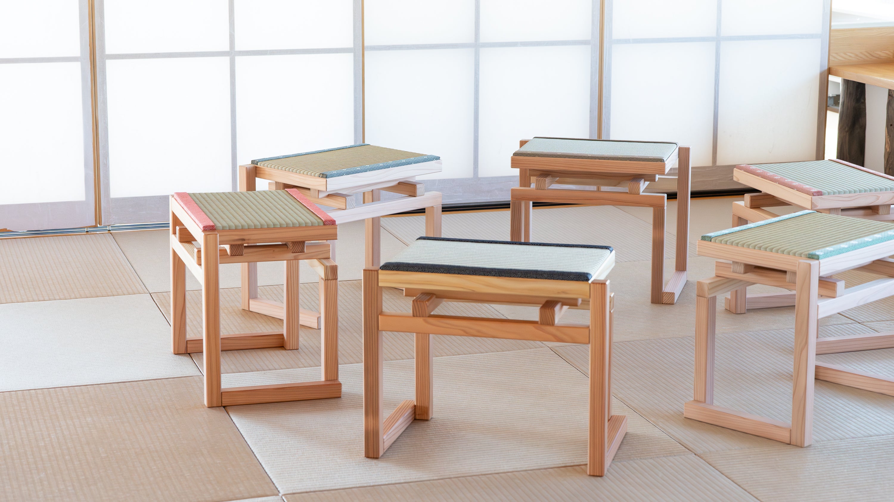チェア 福島まき 限定60脚】畳×椅子 侘び寂びの文化をもっと身近に「Wabi stool