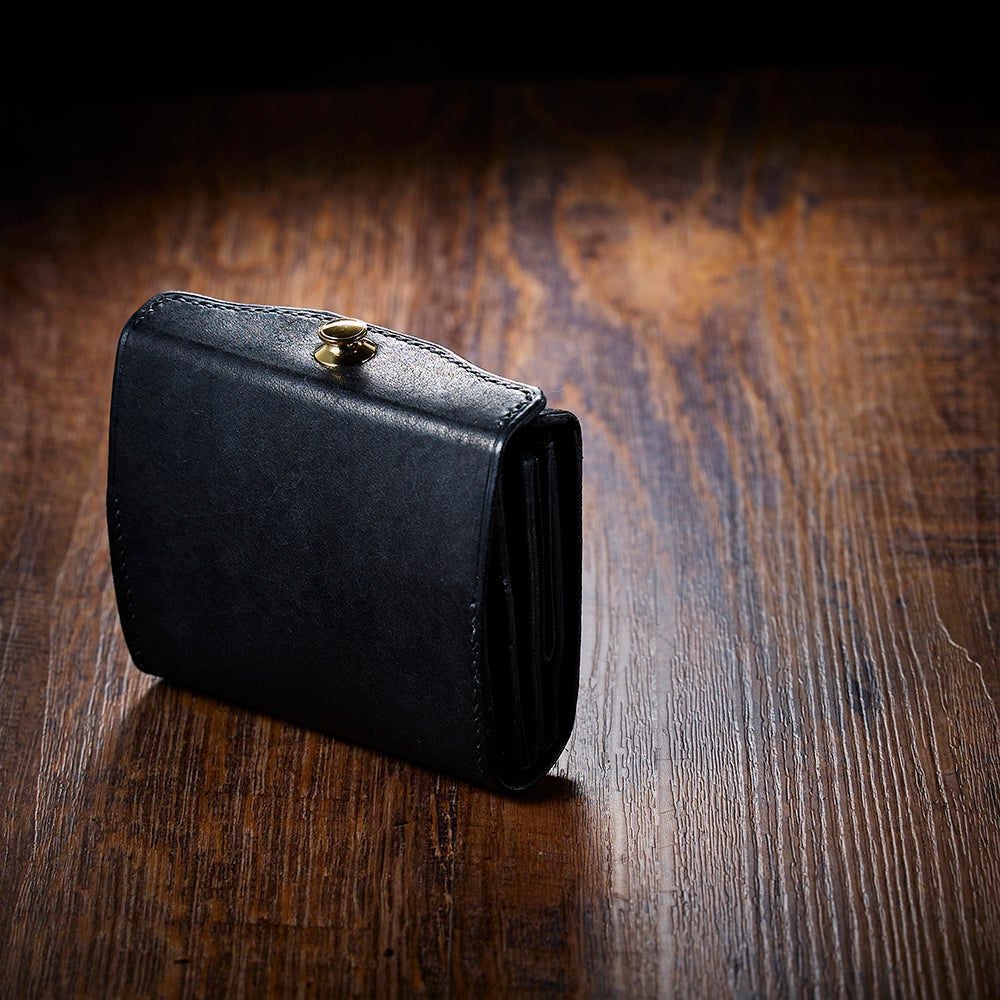 Makuake｜「速さ」と「使いやすさ」を詰め込んだ、小さく速い箱型財布  