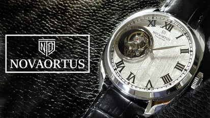 メテオライト×トゥールビヨン Novaortus ノヴァオルタス メテオライト×トゥールビヨン。自然と人工2つの神秘が融合