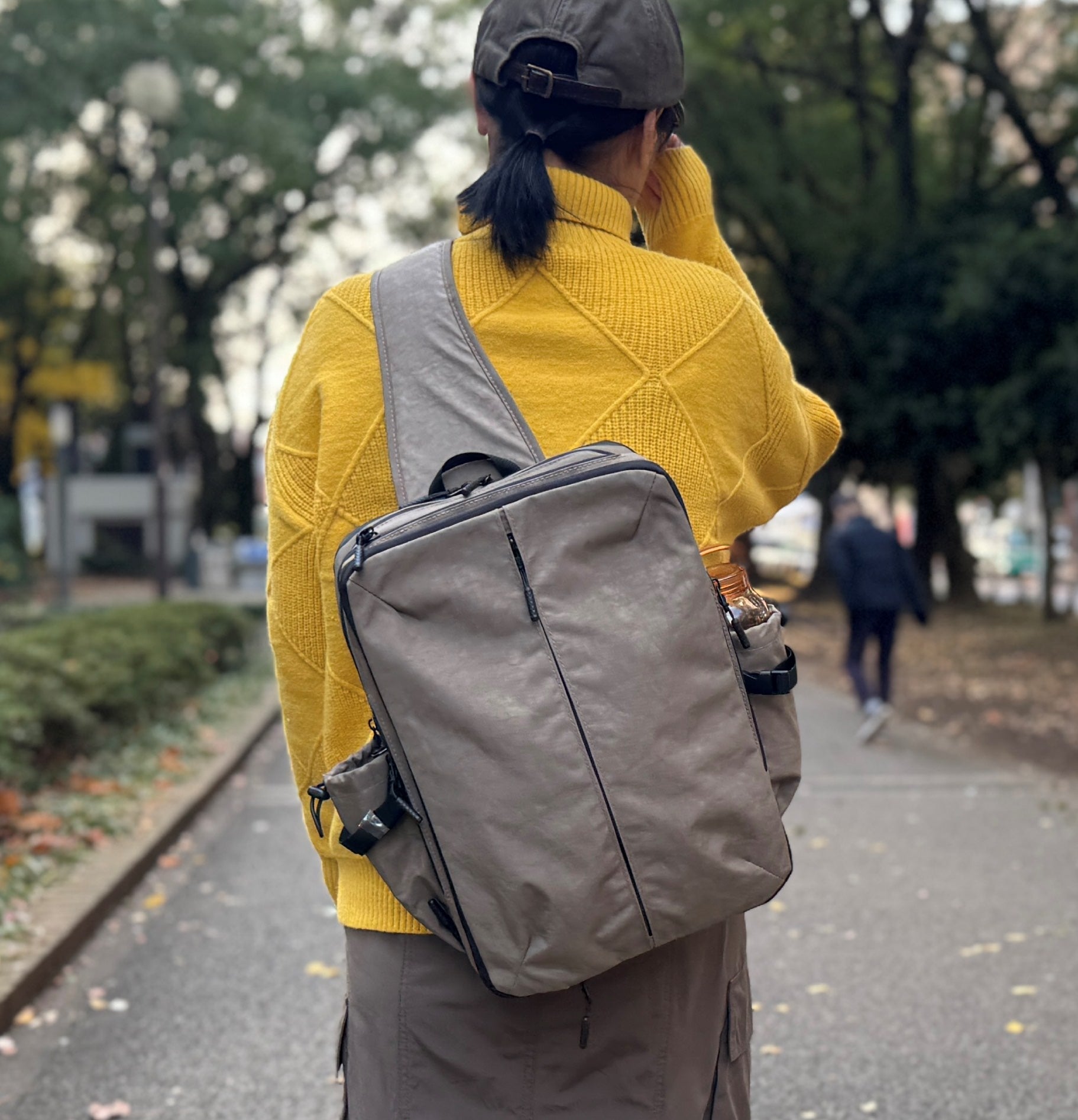 多機能スリングバッグ「ATTIV」 多機能スリングバッグ「ATTIV」の6層構造が叶える収納力とは