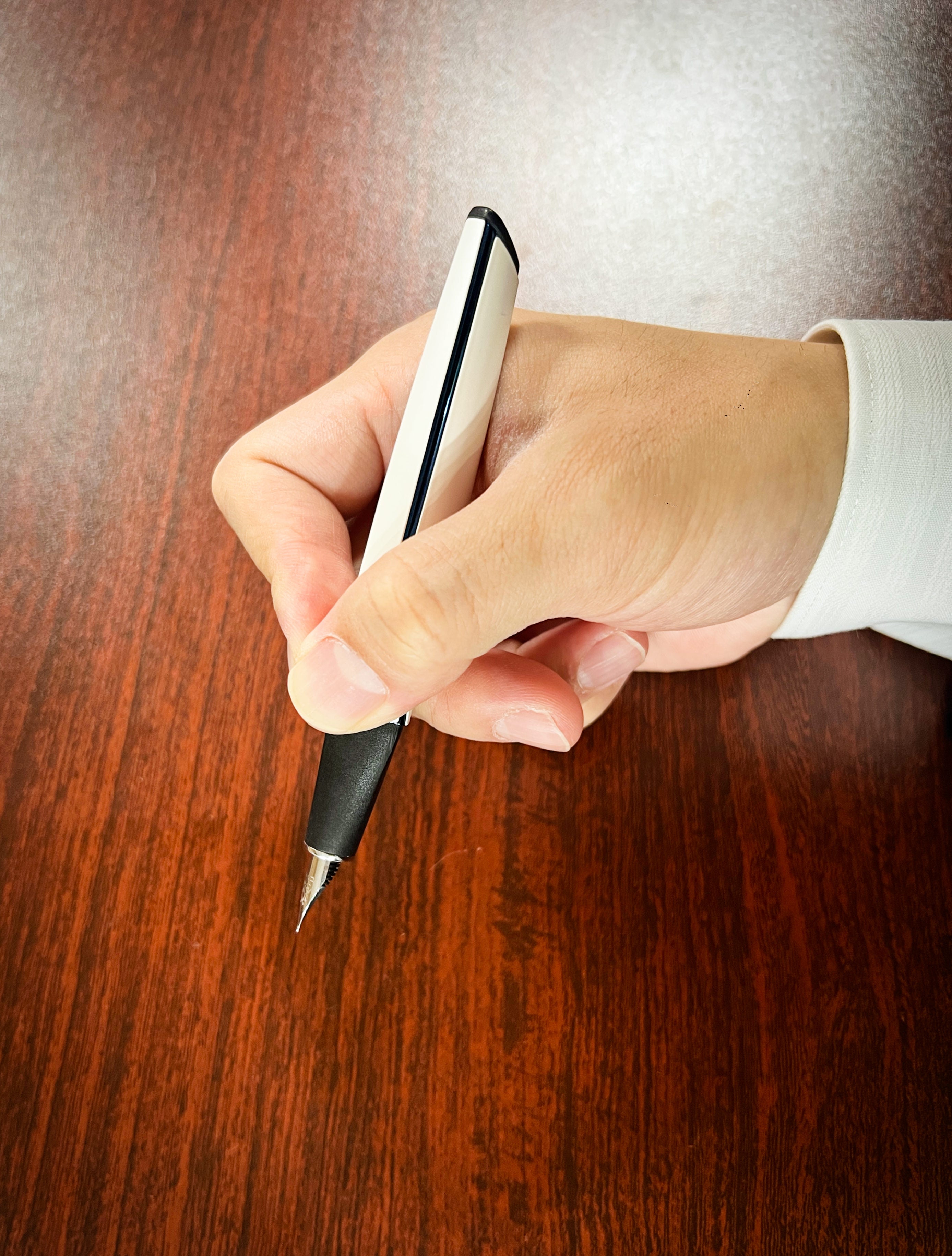 Makuake｜DW第二弾【Gravity.Mobius】革新的機能、美しいフォルム