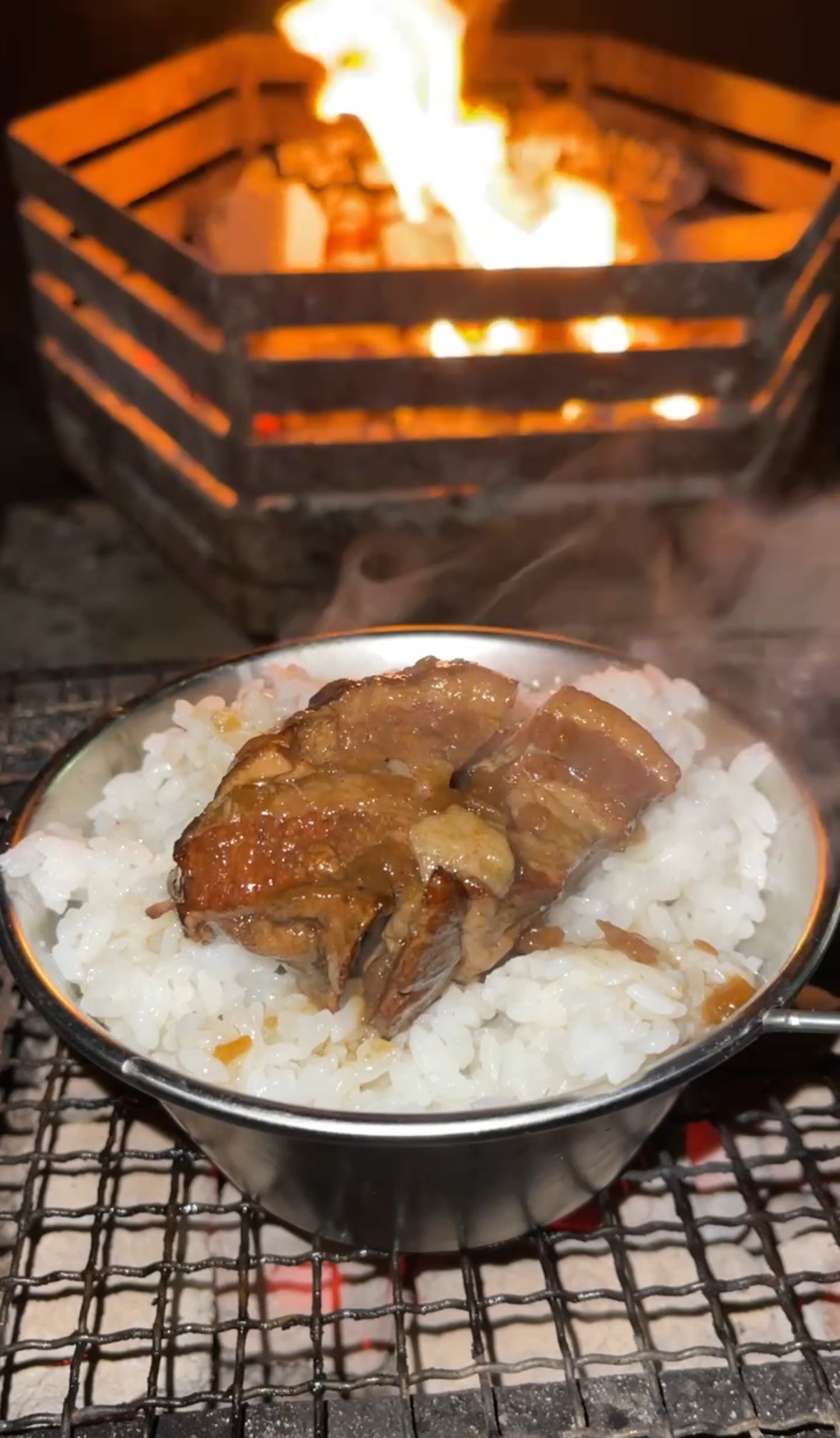 Makuake｜炭火倶楽部が本気で作る！ご飯に合う『北海道知床産 炭火炙り