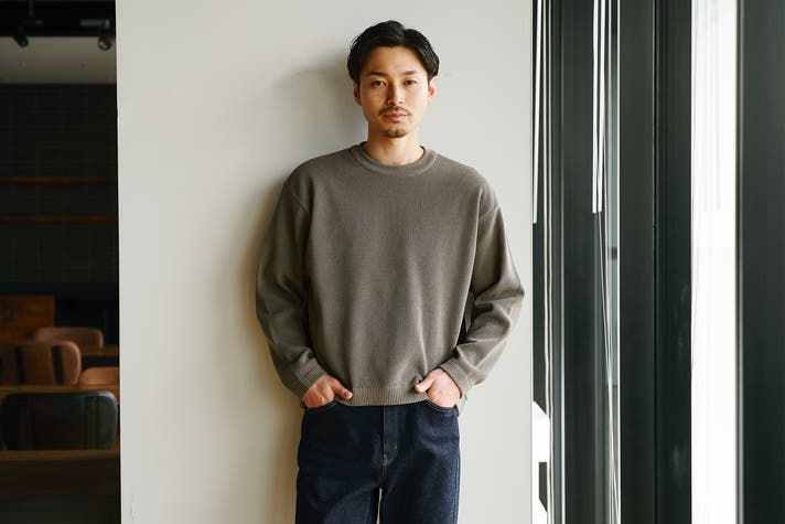 ニット素材・テキスタイルハンドブック 1999 AMBIDEX Store 〇ネパールハンドニット 雪のような刺繍ベスト(F