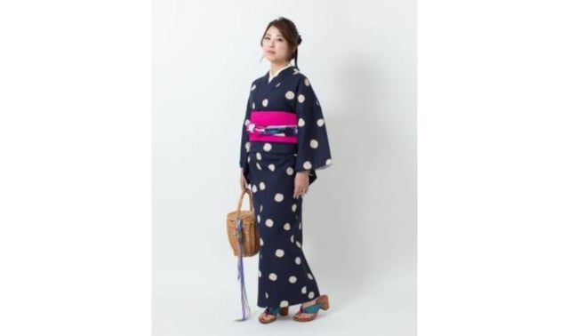 見た目は着物 着かたは洋服 次世代型の着物ファッション えもん