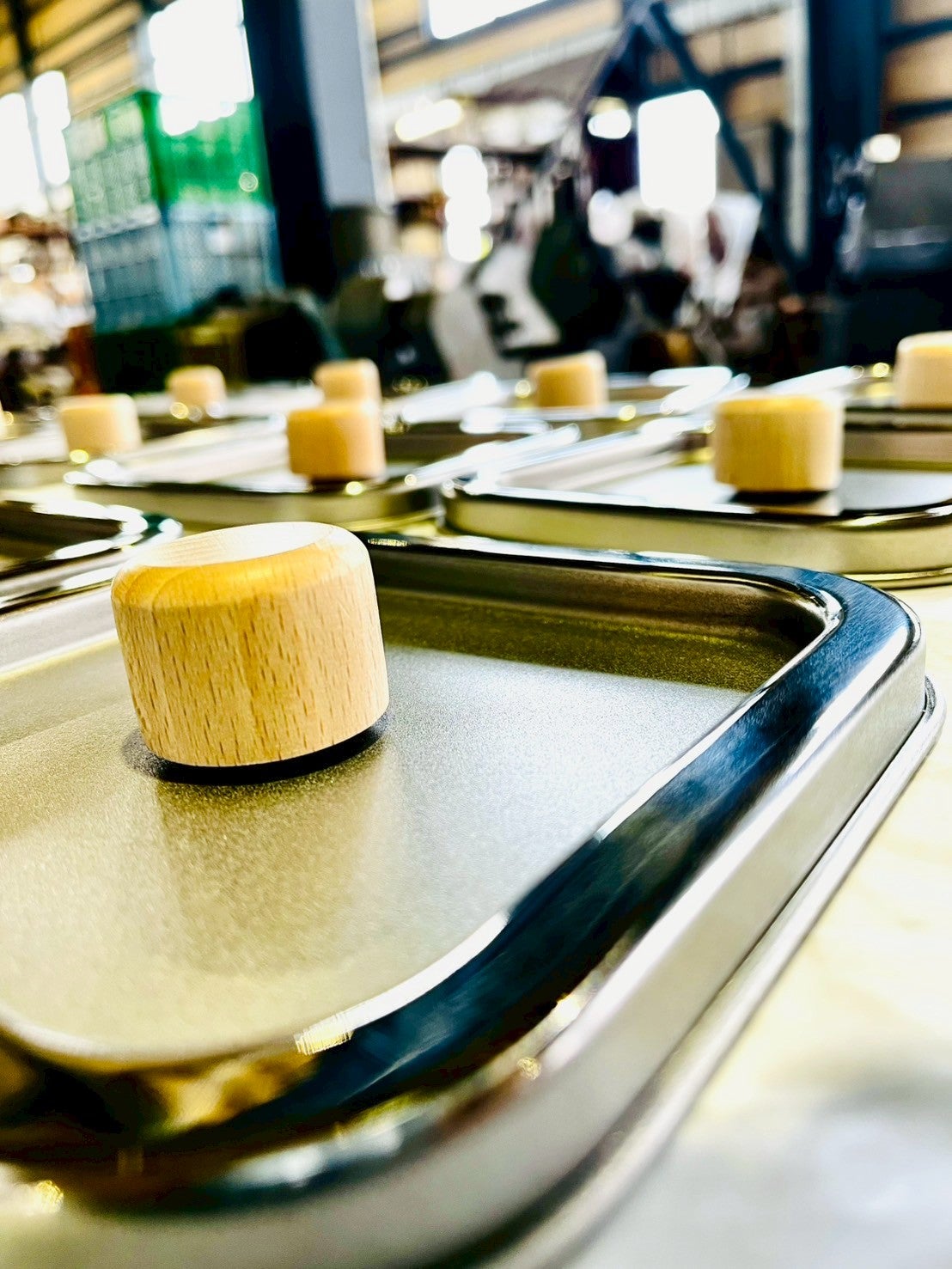 Makuake｜調理、保存、持ち運びもできる「給食缶ミニ」愛着の湧くJSF