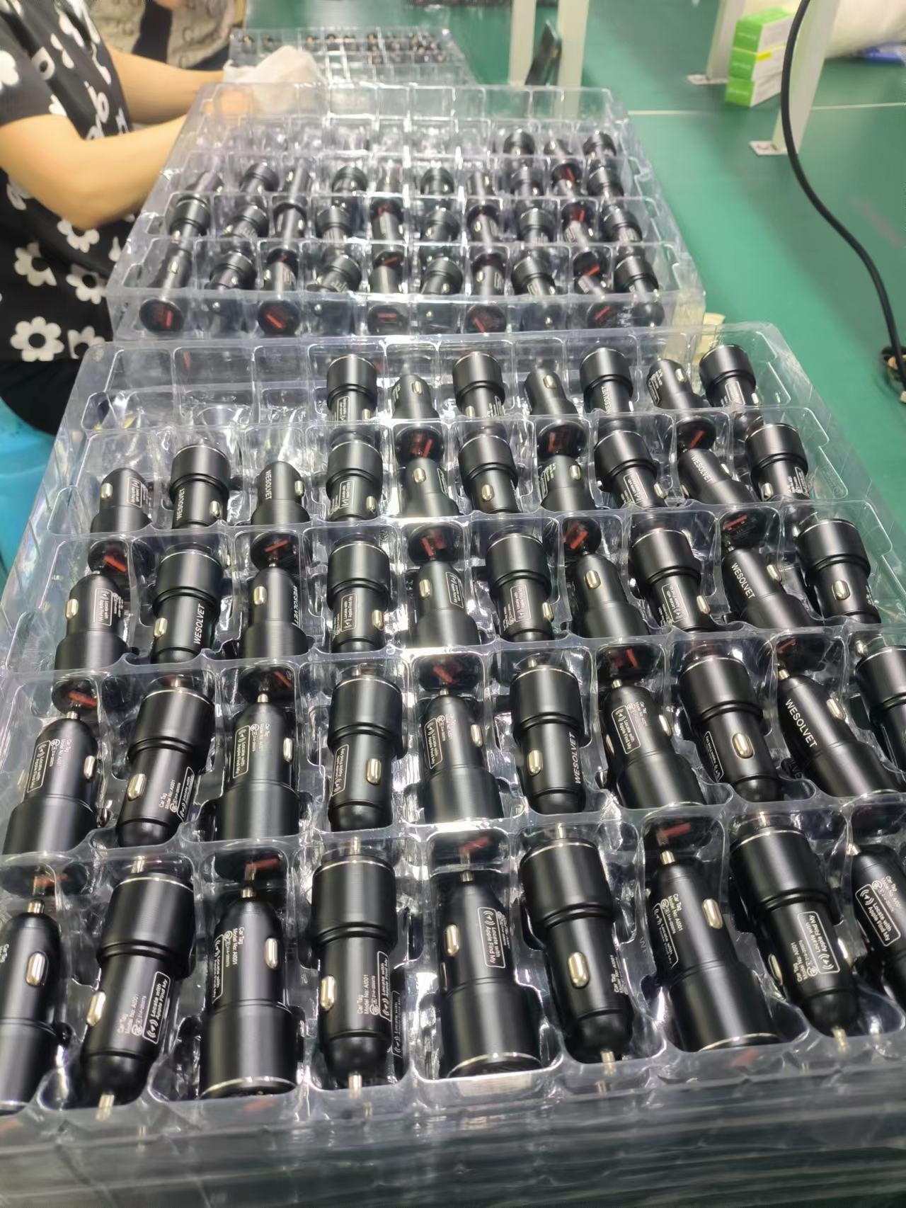 Makuake｜【シガーソケットに挿すだけで盗難対策】愛車の位置を特定