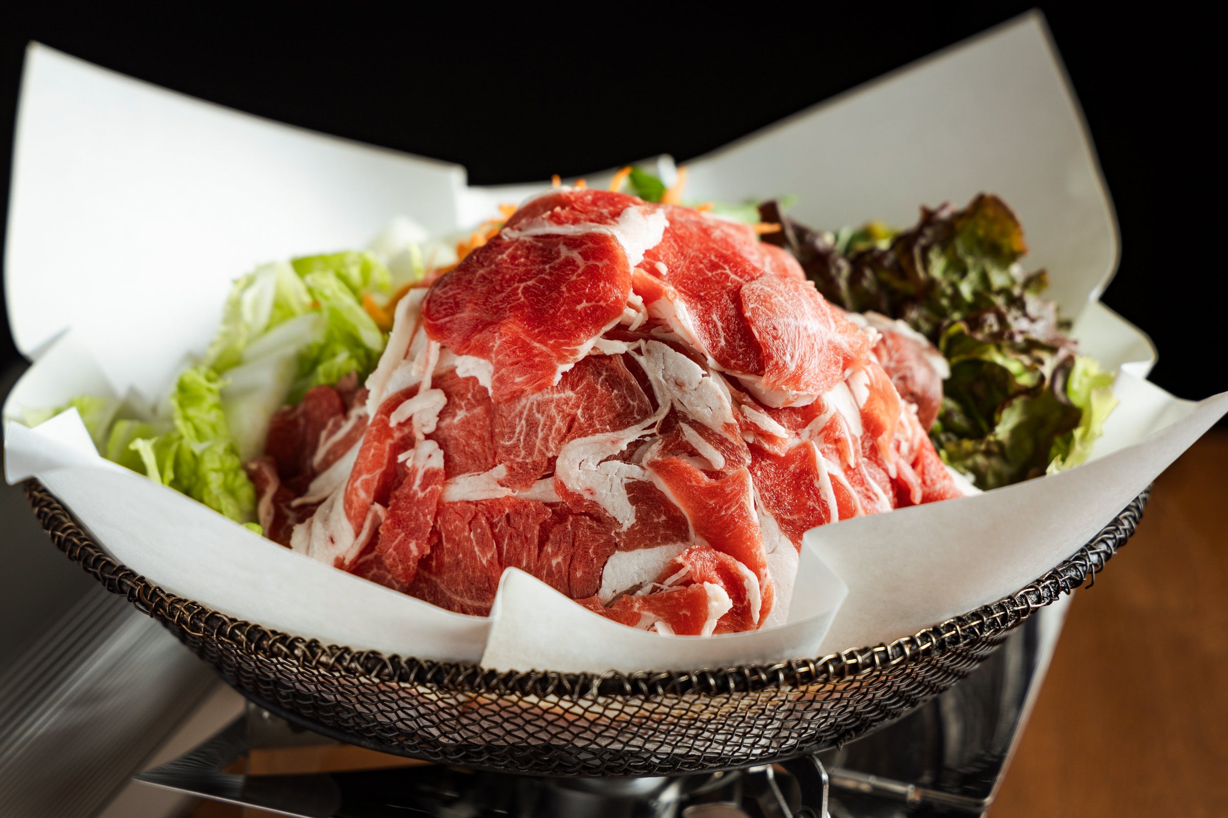 創業70年。羊料理の元祖が人形町に。罪悪感なきスープで新体験の味わい