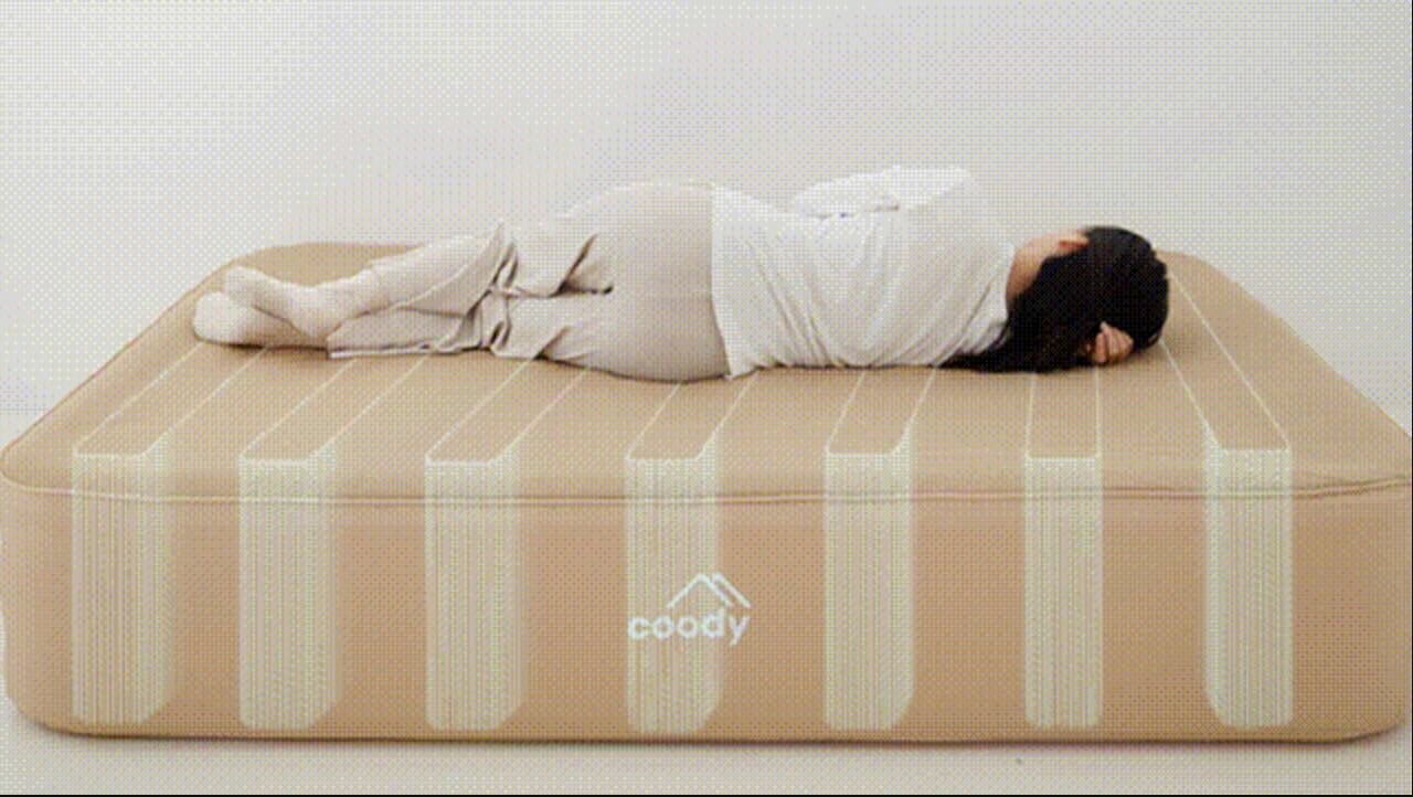 Makuake｜キャンプの眠りをグランピングに！coody最新エアベッド