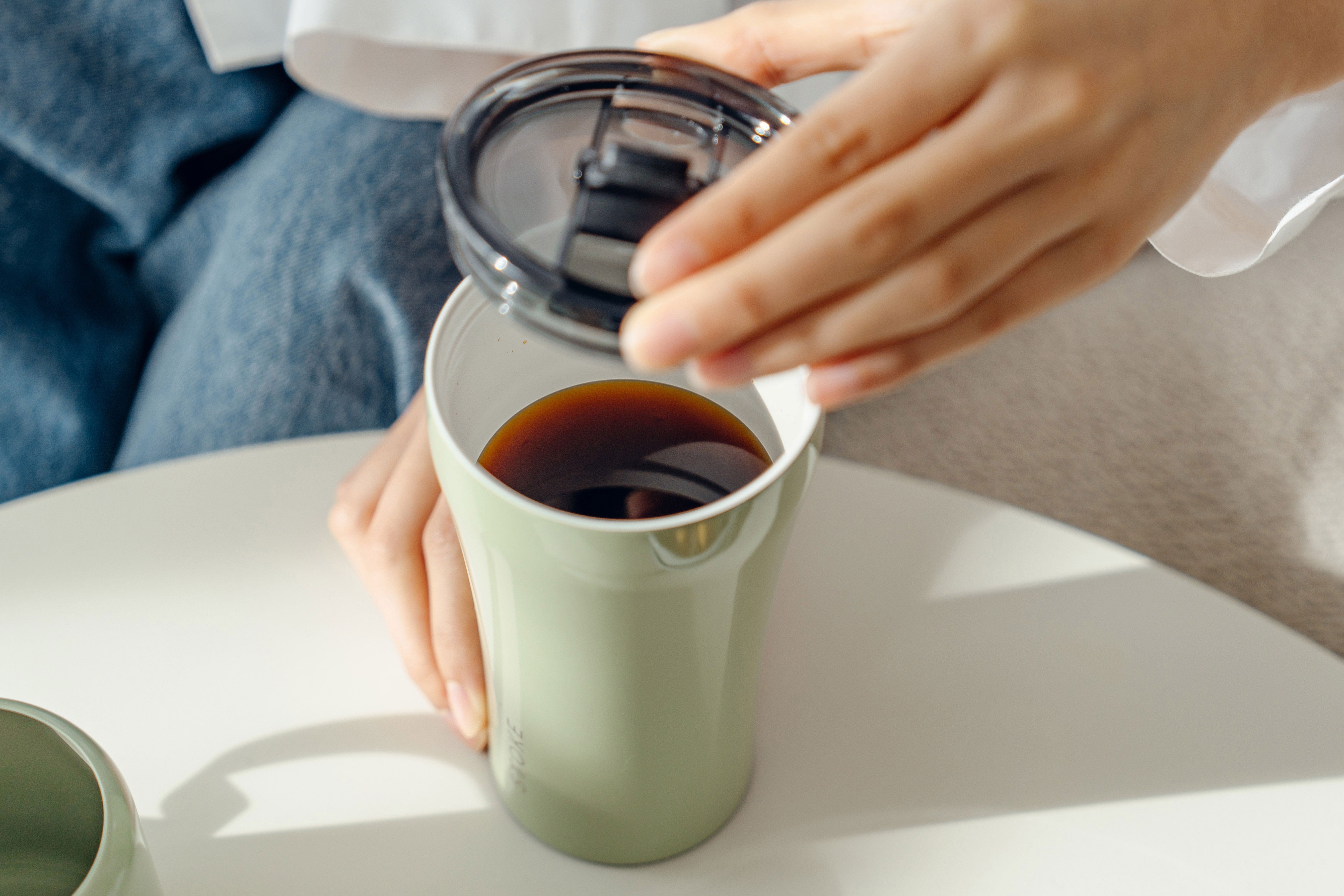 STTOKEとHARIOの限定カラーコラボセット。 STTOKE＋HARIO】機能性と美しさが融合した至高の一杯